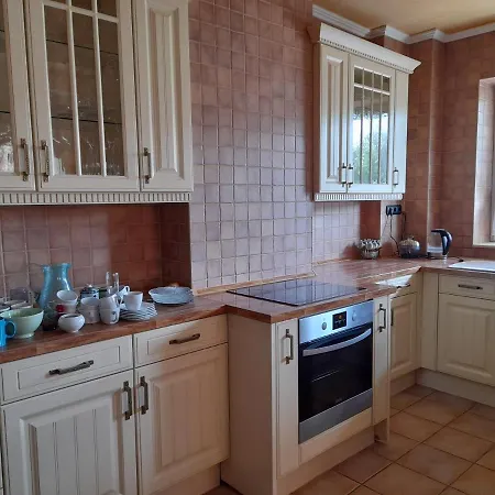 Apartment Fekete Barany Apartman *